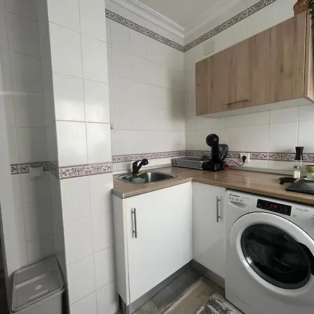Проживание в семье Lovely En Piso Compartido *