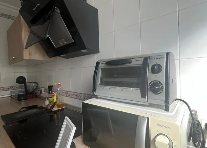 Lovely En Piso Compartido בית אירוח סביליה